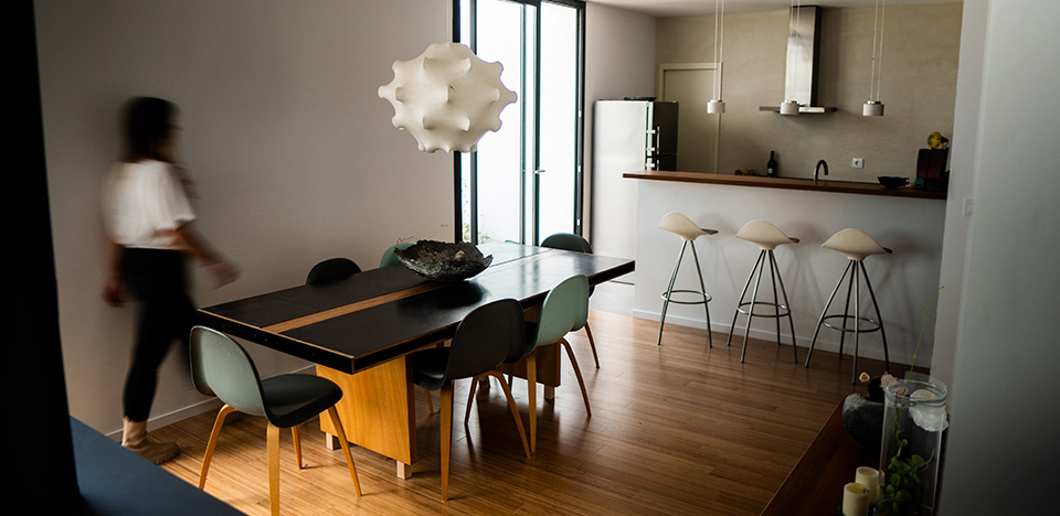 Open kitchen with dining table